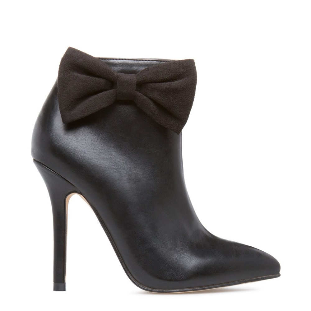 Black Bootie with Bow and zip closure